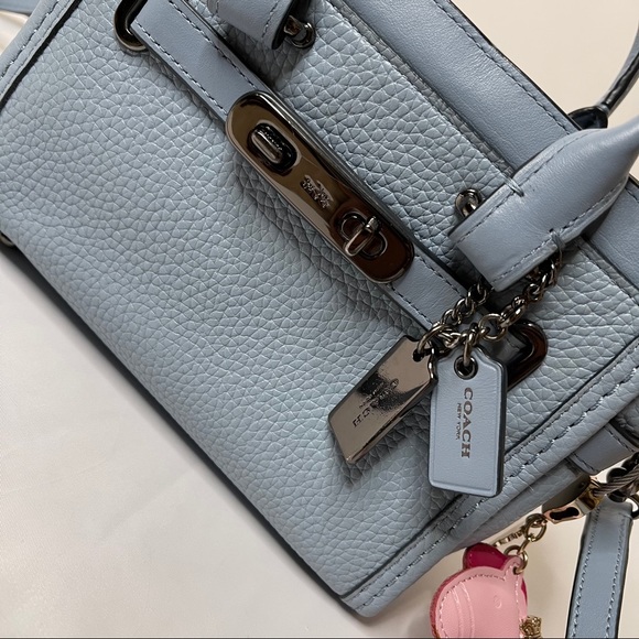 RARE COLOR!! COACH Swagger 21 Carryall Sat… - Picture 4 of 16